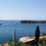 Anamaria Apartman *