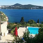 Anamaria * Ντουμπρόβνικ
